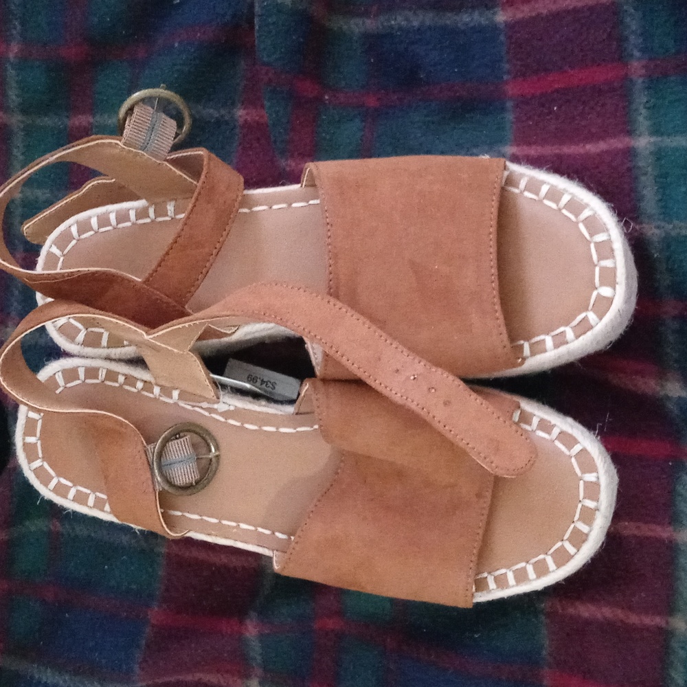 Women's cognac espadrilles size 7.5